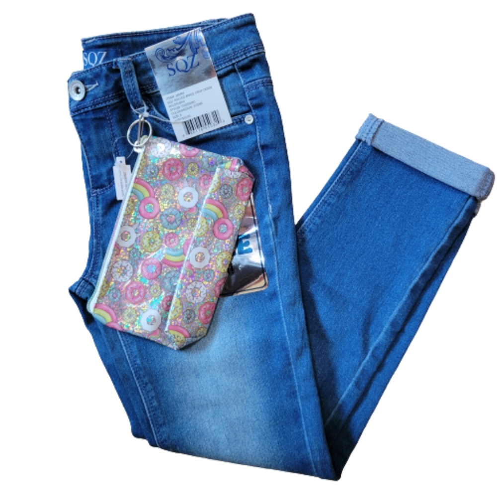 SQZ Rolled Ankle Crop Denim   Bonus Donut Coin Bag Stretch  Med Blue  Size 8 NEW